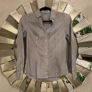 Express the ultimate essentials shirt